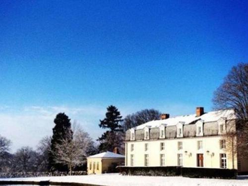 Hotel Domaine De Montchevreuil Fresneaux-Montchevreuil Exterior foto